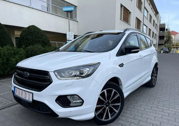 warmińsko-mazurskie Ford Kuga cena 65900 przebieg: 213000, rok produkcji 2019 z Pilzno